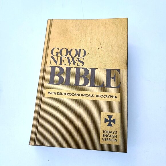 Good News Bible with Deuterocanonicals/Apocrypha Today's English Version - Picture 1 of 9